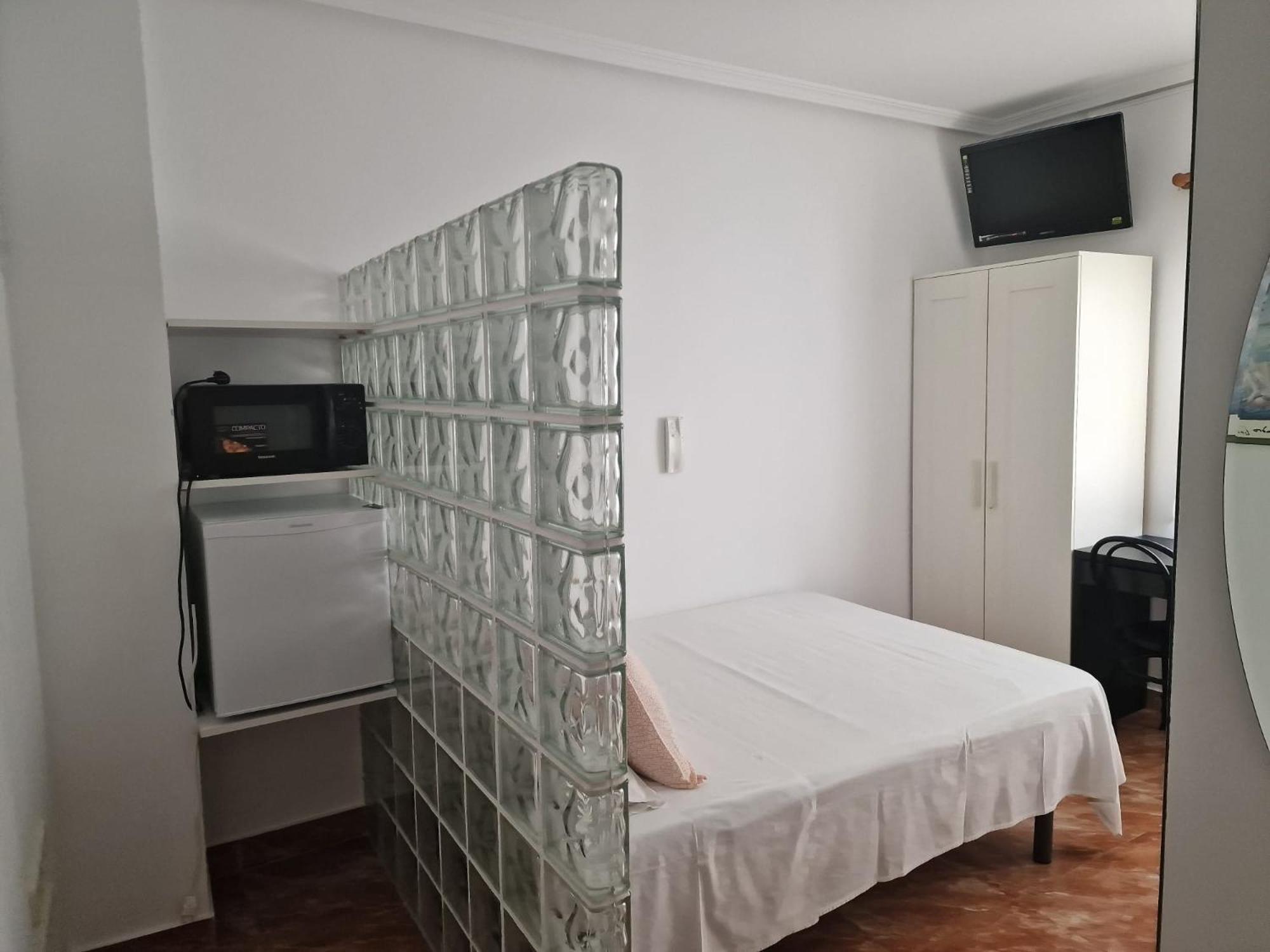 Pension Navarra Madrid Extérieur photo