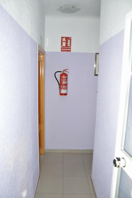 Pension Navarra Madrid Extérieur photo