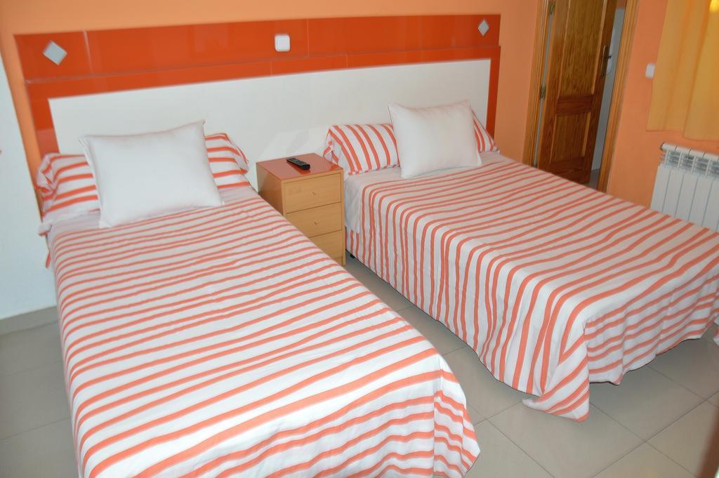 Pension Navarra Madrid Extérieur photo