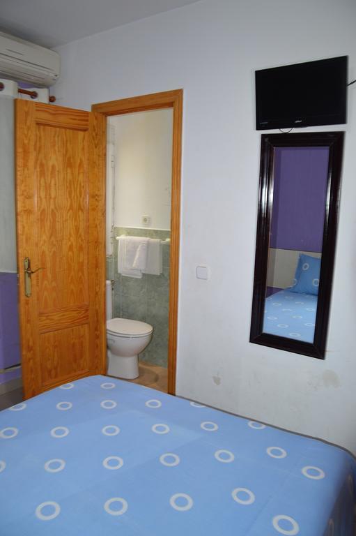 Pension Navarra Madrid Extérieur photo